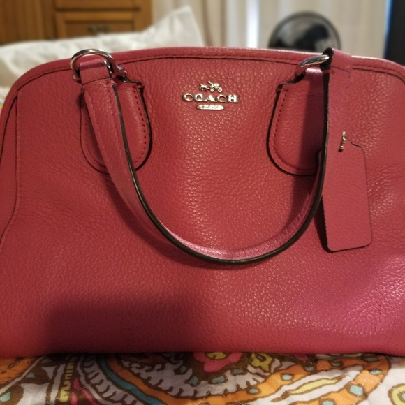 Purse - Picture 1 of 2